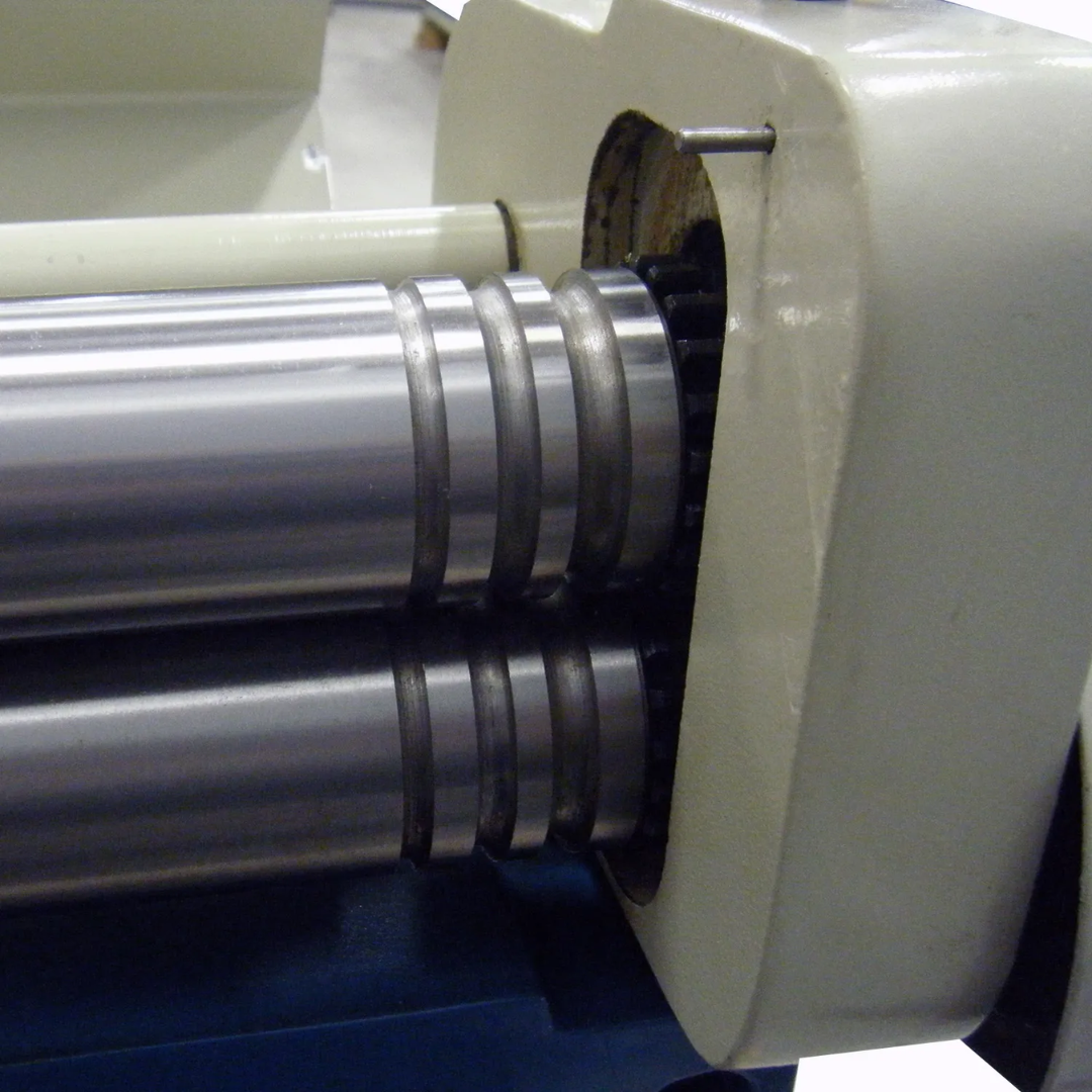 Baileigh 52-Inch Shear Brake Roll, 16-Gauge Mild Steel (SBR-5216) 1006972 detailed view of the slip roll section with precision-machined rollers designed for forming cylinders and curved sheet metal parts.