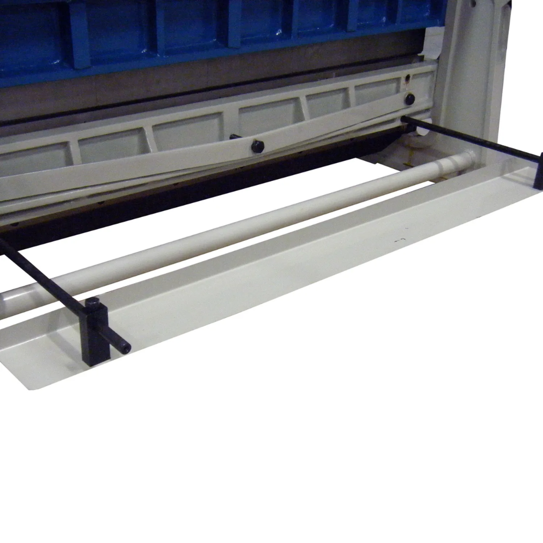 Baileigh 52-Inch Shear Brake Roll, 16-Gauge Mild Steel (SBR-5216) 1006972 shear mechanism close-up showing the cutting area engineered for accurate sheet metal trimming and fabrication work.