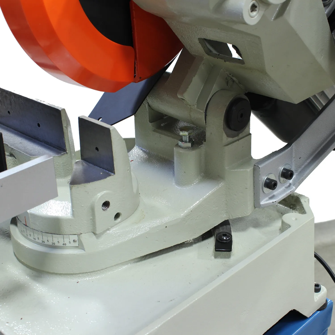 Baileigh Manual Cold Saw CS-250EU 1002426 mitering mechanism engineered for precise angle adjustments and repeatable cutting performance.