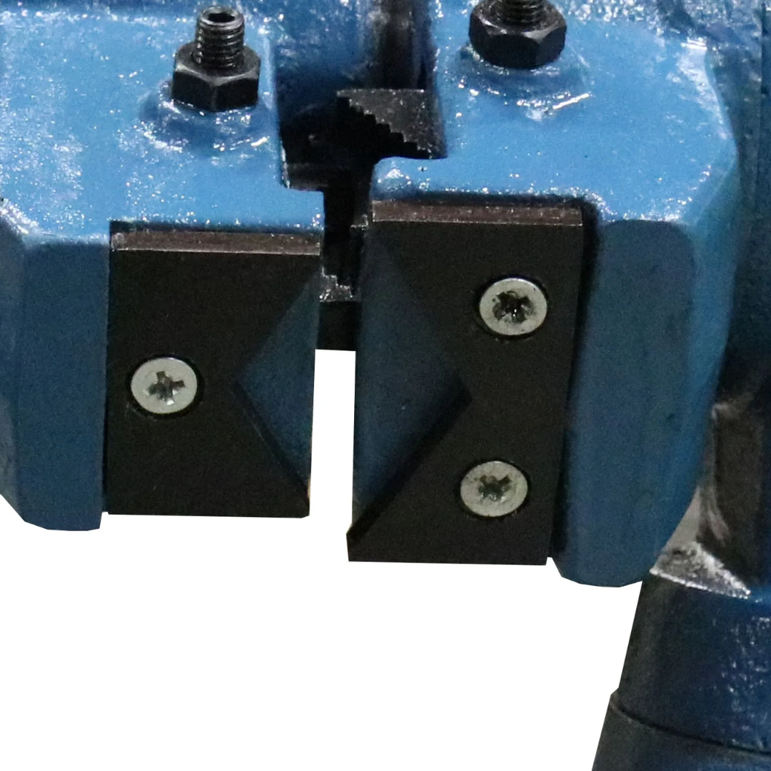 Baileigh Rotating Head Bench Vise BV-5P 1019128 close-up view of hardened vise jaws designed for secure gripping, accurate positioning, and reliable workholding performance.