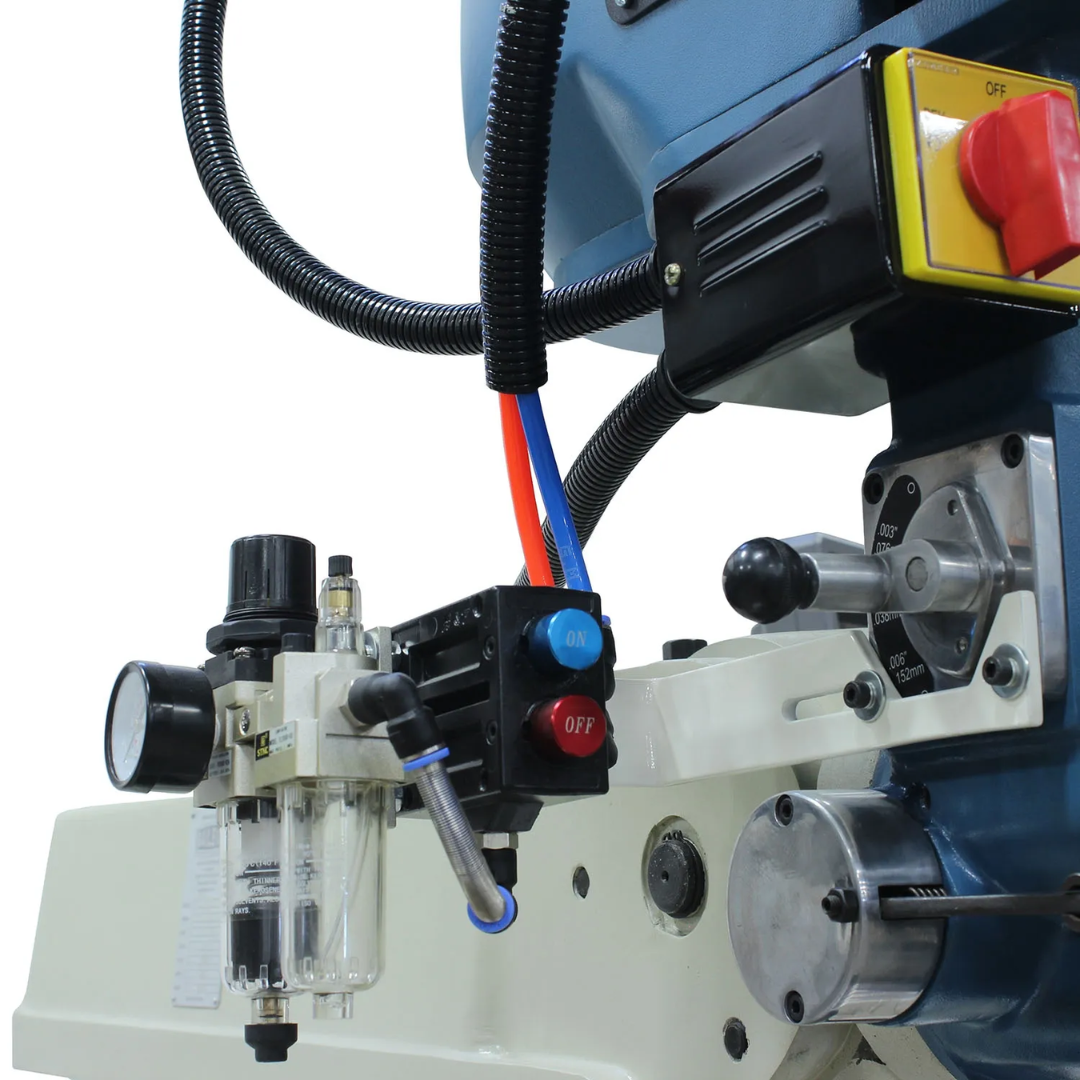 Baileigh Variable-Speed Vertical Mill, DRO, Powerfeeds (VM-1054E-VS) 1020696 close-up of the machine controls and spindle area showing operator controls and precision milling components.