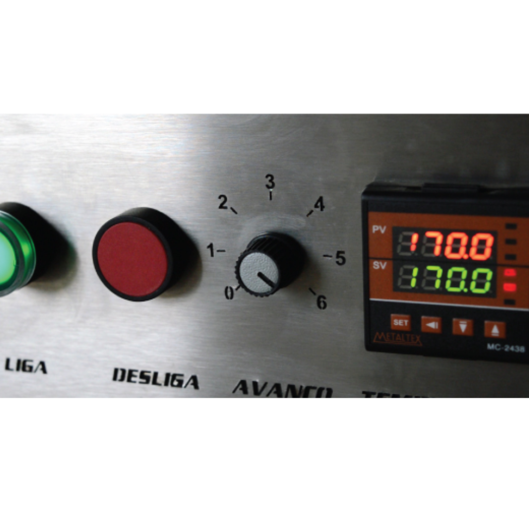 Cabinet Edgebander CBC.MR side view with extension table open for larger panel work area