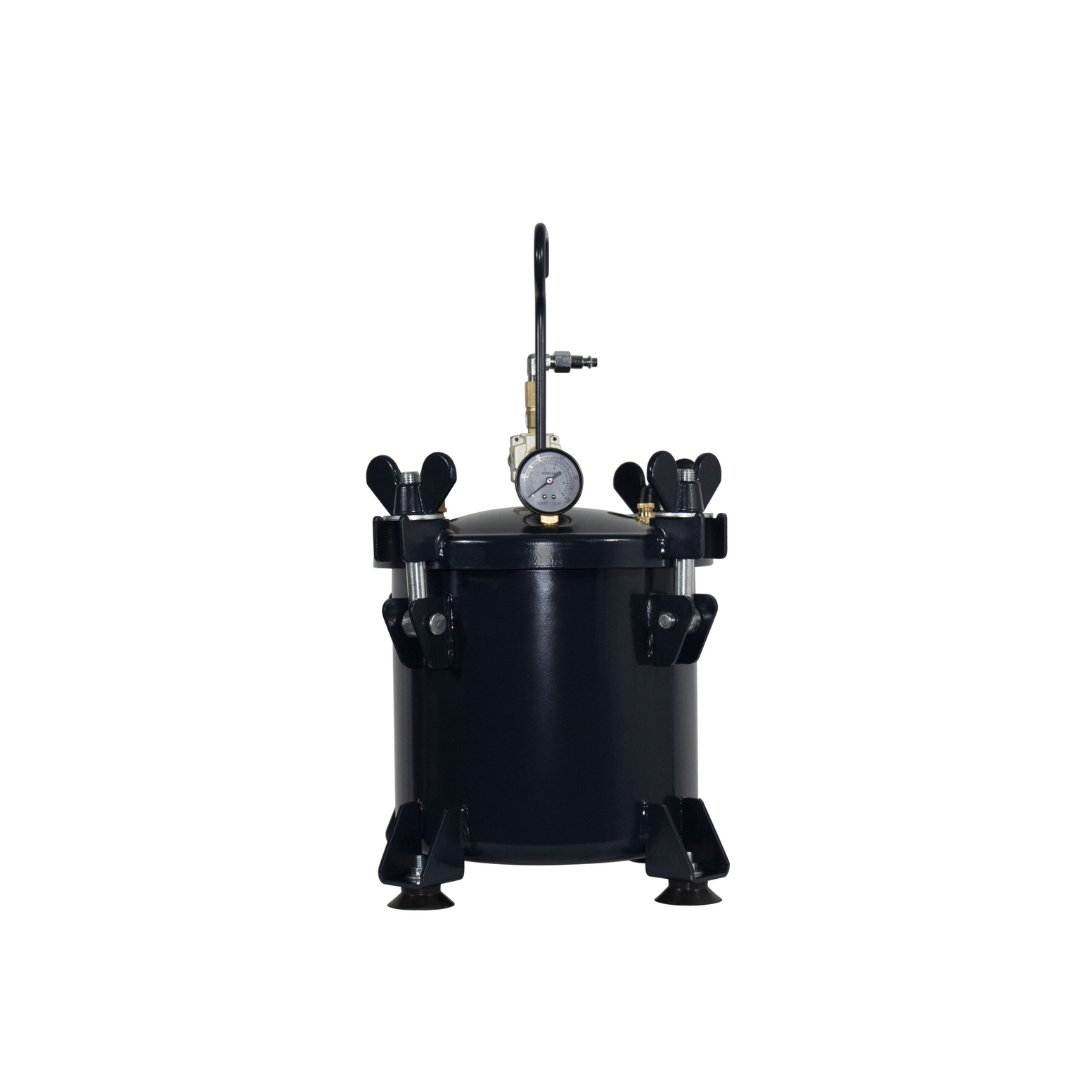 California Air Tools 255C 2.5 Gallon Pressure Pot for Resin Casting bottom view highlighting stable base