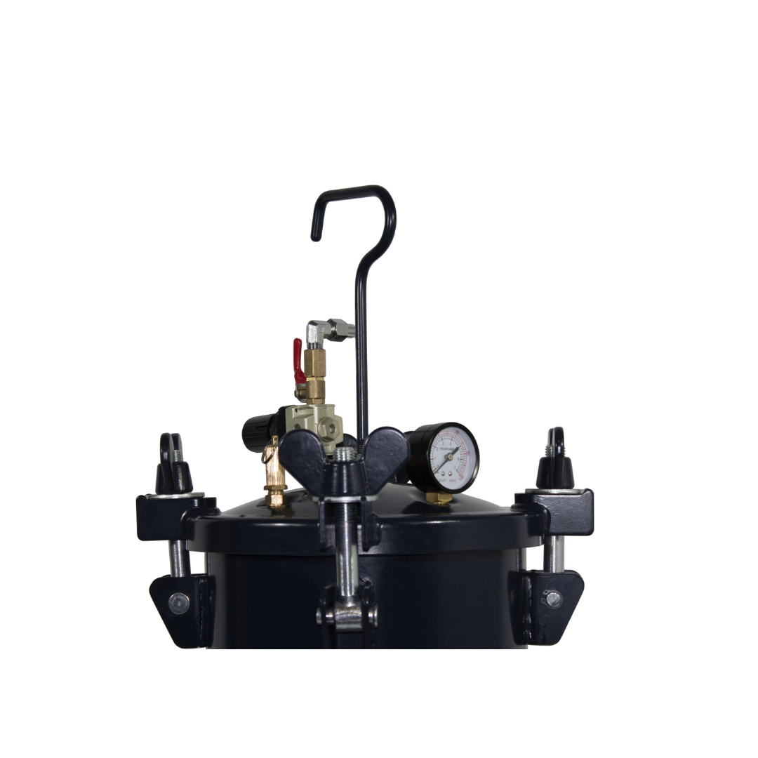 California Air Tools 255C 2.5 Gallon Pressure Pot for Resin Casting close-up of valve and regulator assembly