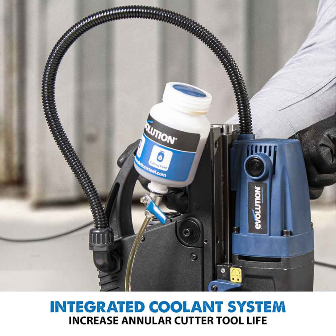 Evolution Power Tools 1-1/8 in. Magnetic Drill With Carry Case S28MAG highlighting the integrated coolant reservoir system designed to improve cutter lubrication, reduce heat buildup, and maximize annular cutter life.