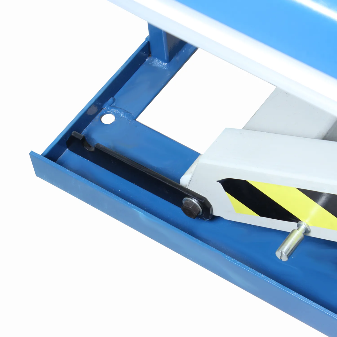Side view of the Baileigh Hydraulic Lift Table HLT-4400 1013589 highlighting the reinforced hydraulic scissor lift mechanism beneath the platform.