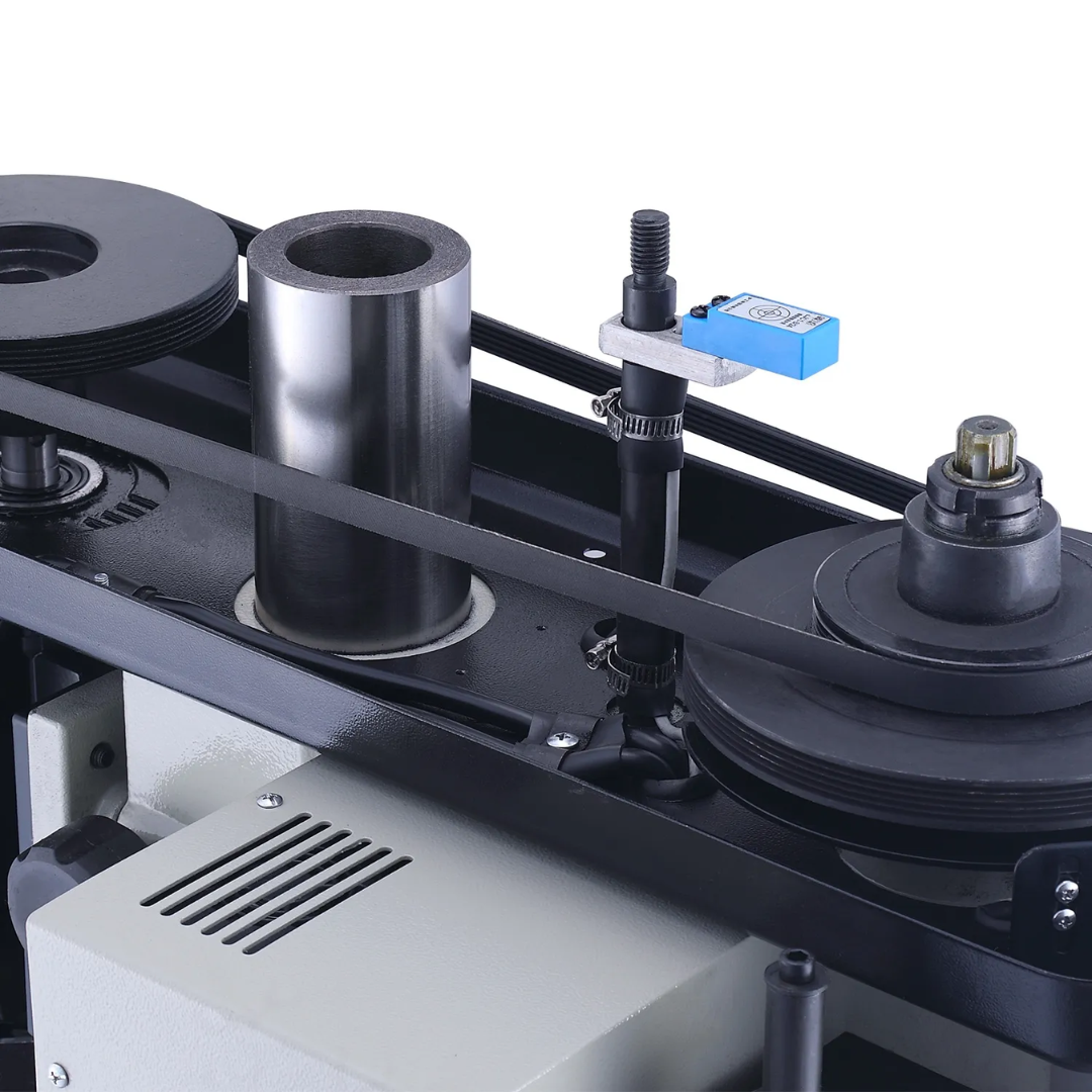 Baileigh 16" Variable Speed Bench Top Drill Press DP-4016B-VS 1228213 close-up of the belt drive and pulley assembly designed for smooth power transmission, precise speed adjustment, and reliable drilling performance.