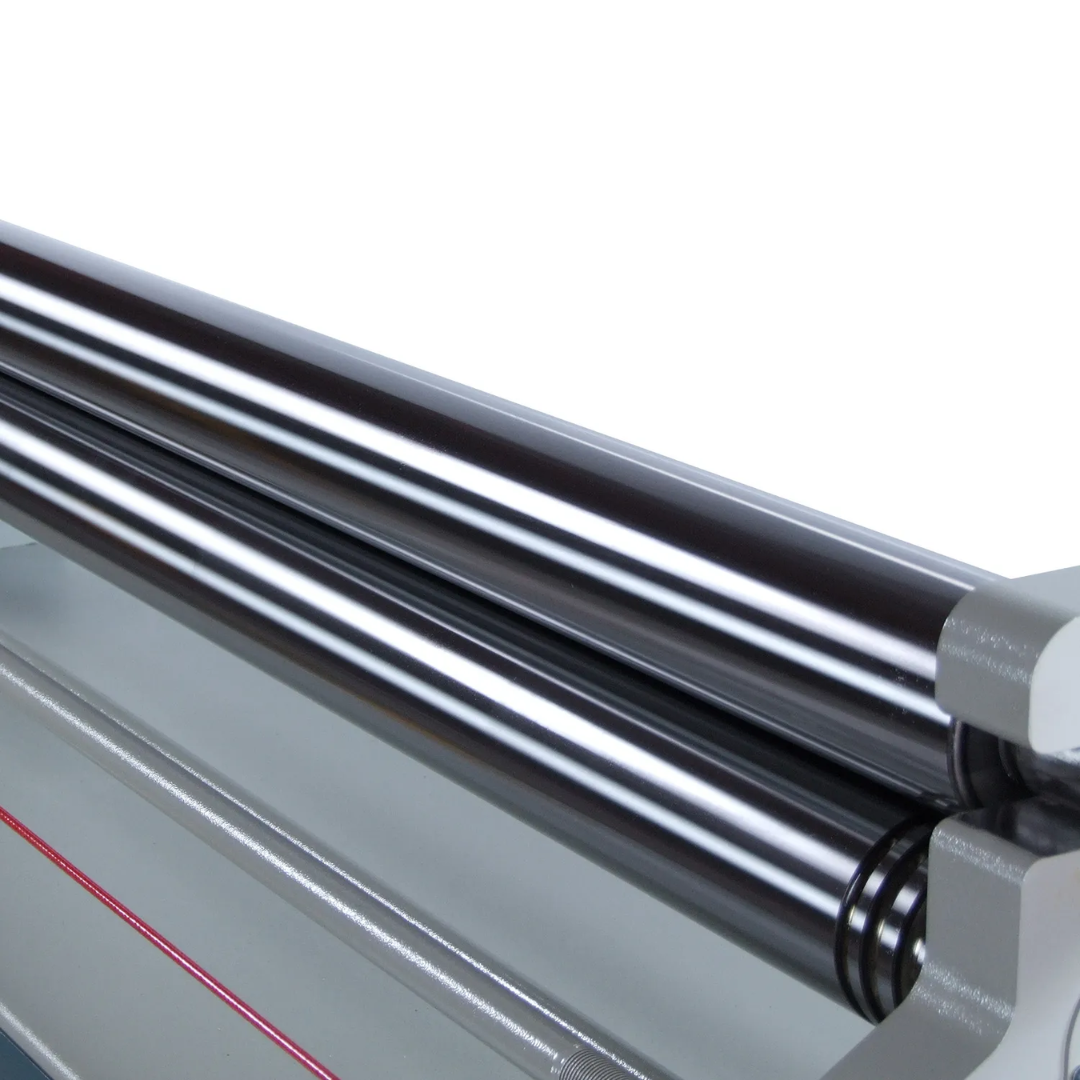 Baileigh 60-Inch Hydraulic Plate Roll, 14-Gauge Mild Steel (PR-514) 1006546 close-up of precision-machined rollers engineered for smooth and consistent plate rolling applications.