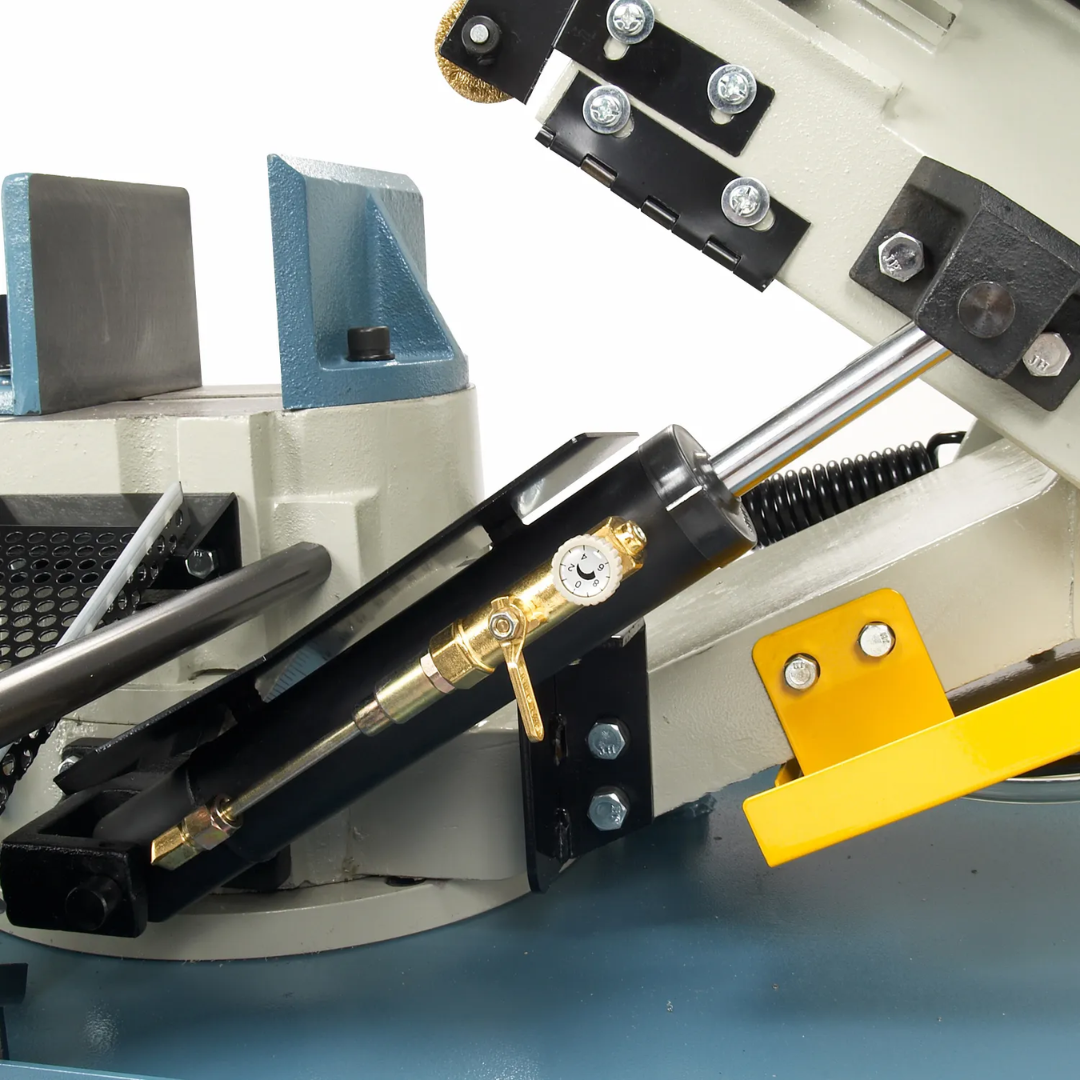 Baileigh 7-Inch Horizontal/Vertical Bandsaw, Coolant Pump (BS-712MS) 1001684 detailed view of the vise and material clamping system designed for secure workpiece positioning during cutting operations.