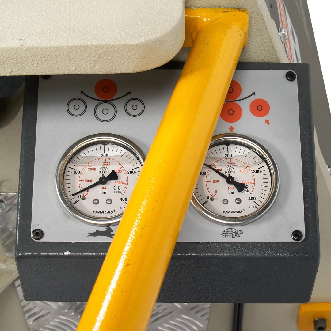 Baileigh Four Roll Plate Roll PR-603-4 1006554 hydraulic pressure gauge assembly for accurate monitoring of roller pressure and plate forming performance.