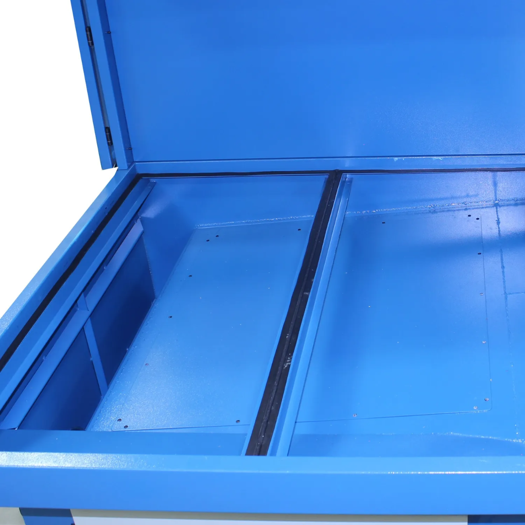 Baileigh Heavy Duty Downdraft Table - (DDTM-8052-HD) 1017590 internal downdraft chamber engineered to maximize airflow and improve dust collection performance.