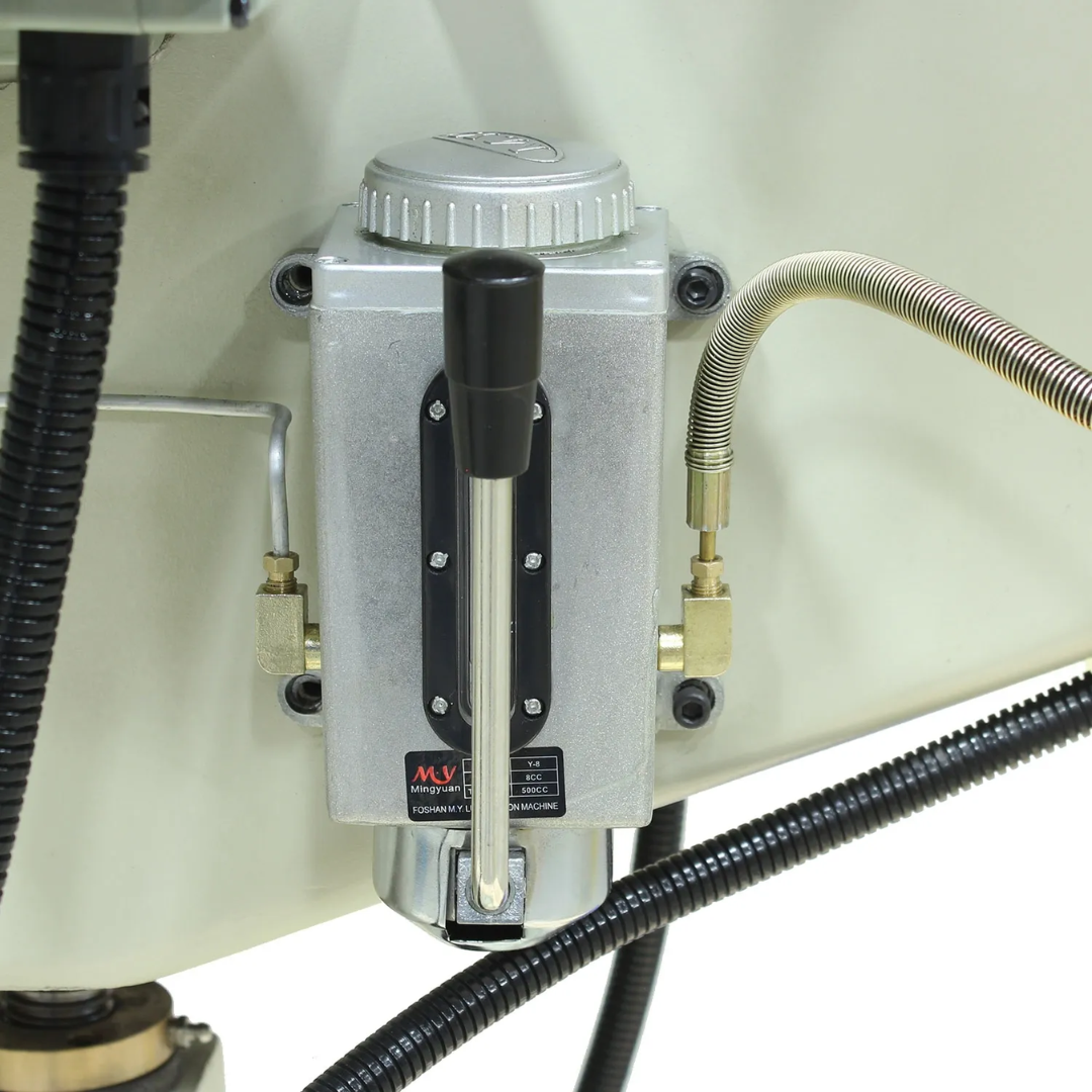 Baileigh Variable-Speed Vertical Mill, DRO, Powerfeeds (VM-1054E-VS) 1020696 close-up of the air draw bar and spindle area designed for fast tooling changes and efficient machining.