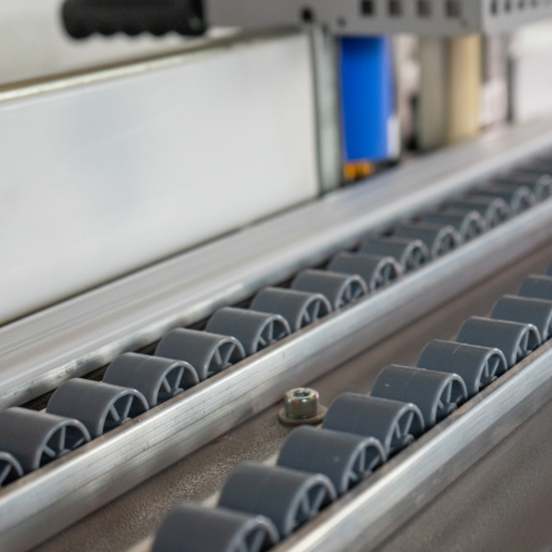 Cabinet Edgebander CBC.MR trimming and finishing unit close-up for clean edge banding results