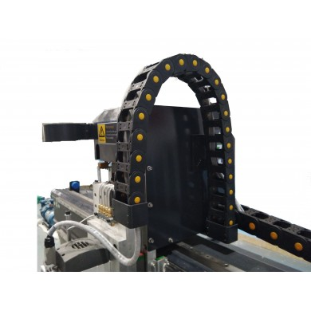 Castaly Basic CNC Router gantry and cable management system highlighting organized cable chain and smooth axis movement for stable and accurate machining.
