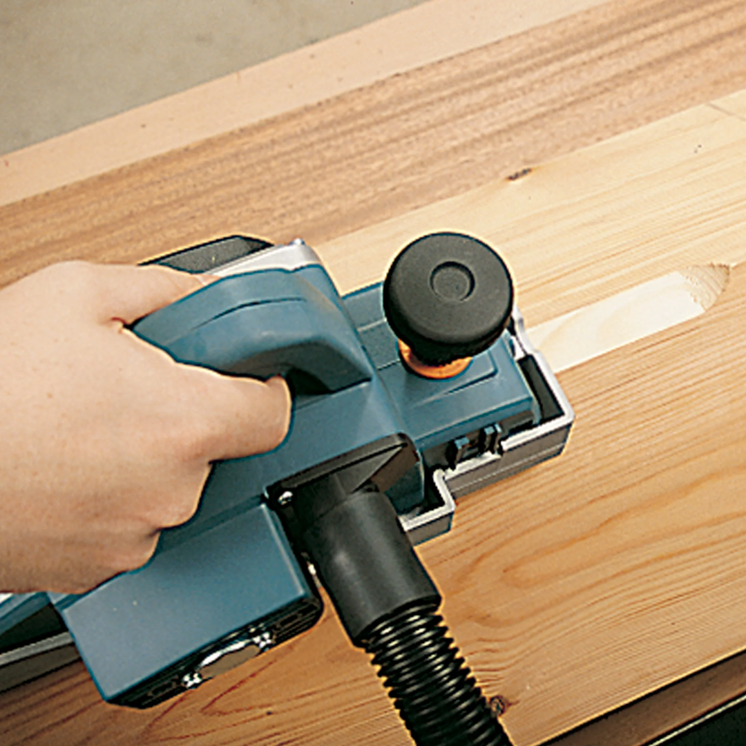 Close-up of Virutex CE89E Chamfering Planer For Edge Finishing (120V) 8900199 adjustment control for accurate chamfer depth settings