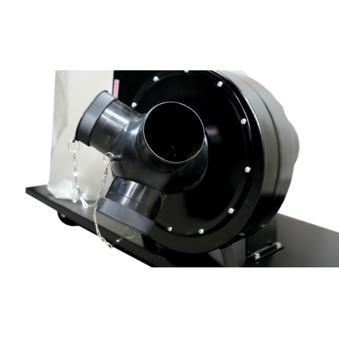 Close-up of Maksiwa CPD/3.C dust collector red on/off safety power switch