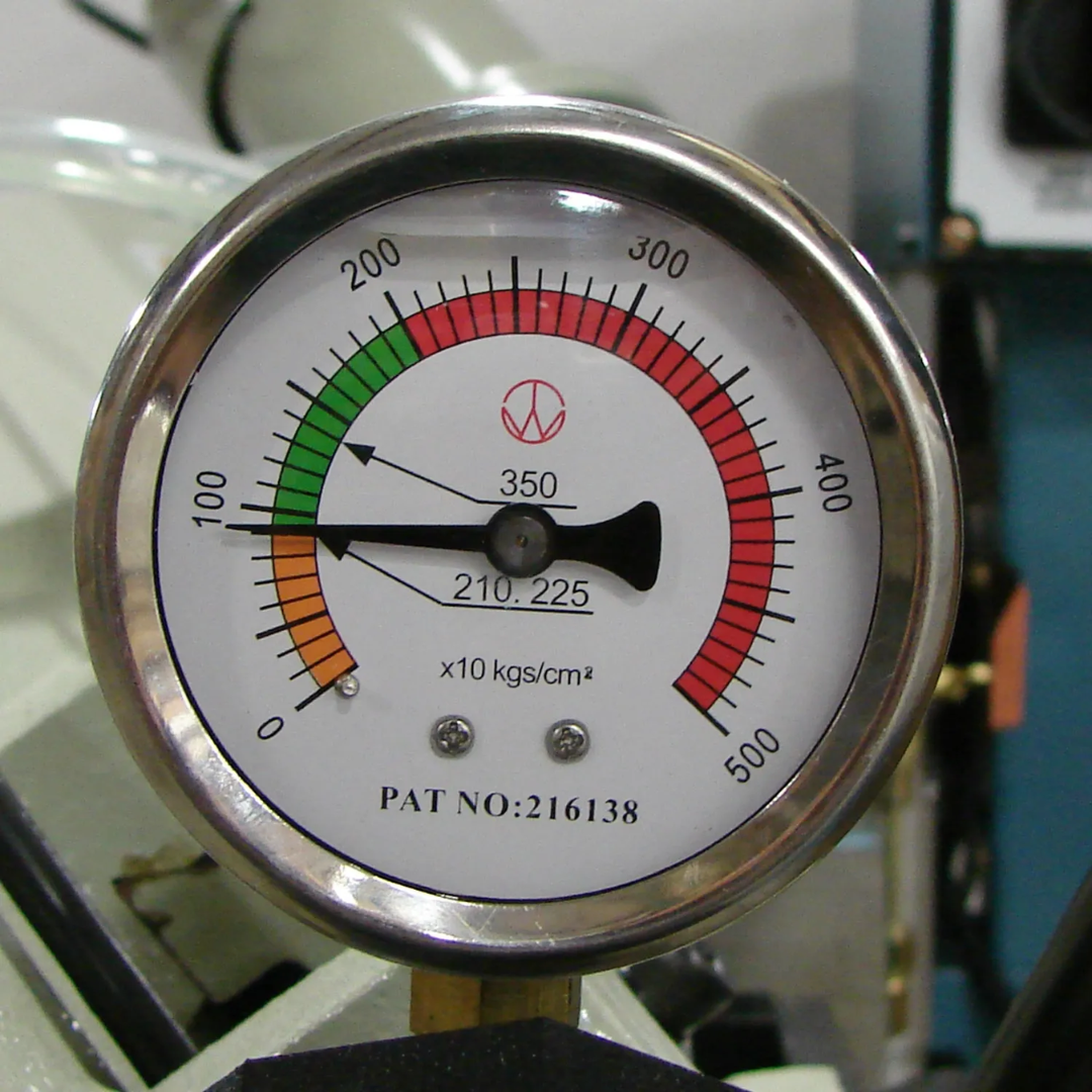 Detailed view of Baileigh 8.26 x 6.69" Manual Horizontal Bandsaw: Geared Head (BS-210M) 1001309 cutting pressure gauge for monitoring blade feed and optimizing cutting performance.