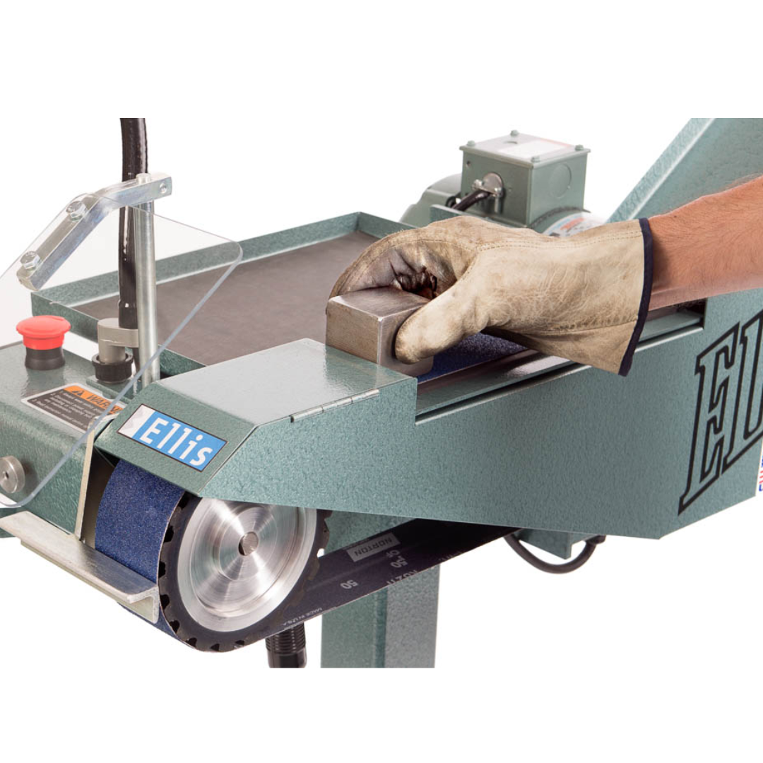 Ellisindustrialbeltgrindersandingflatsteelstockontopplaten