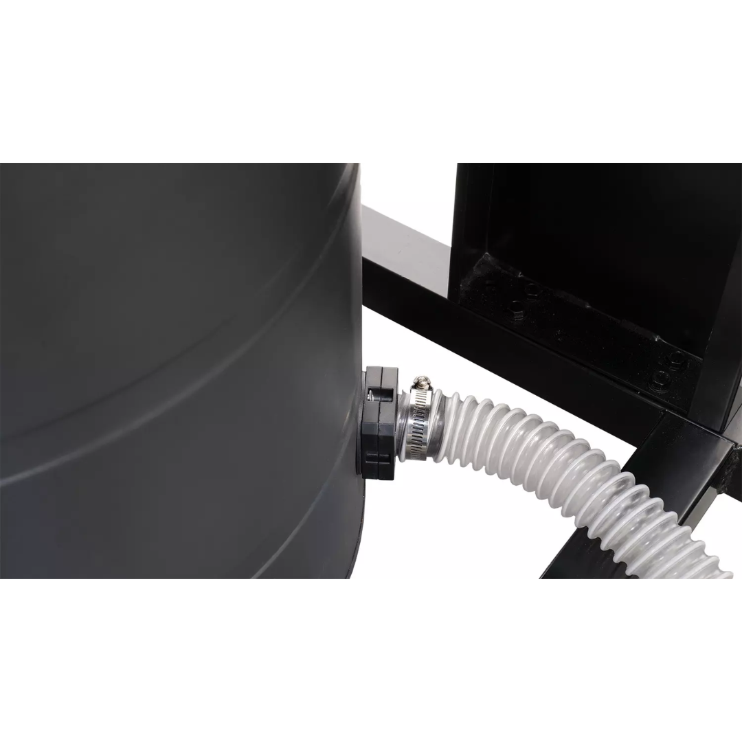 Laguna D|Flux: 3 MDCDF32201 flexible dust extraction hose connected to inlet port
