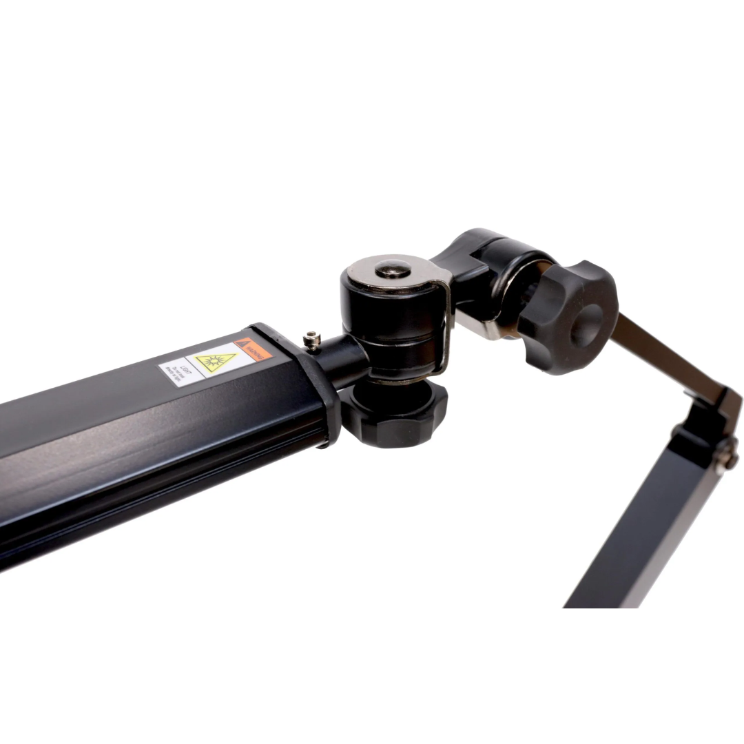 Laguna LED Chameleon 95CRI Lamp ALEDLATHE close-up of joint mechanism and locking adjustment system