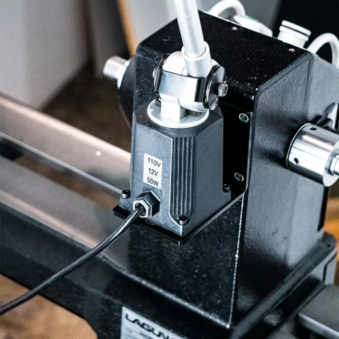 Laguna REVO 12|16 & 15|24 headstock L-bracket ALAREVO1216-LB mounted on lathe with adjustable work light bracket and power connection