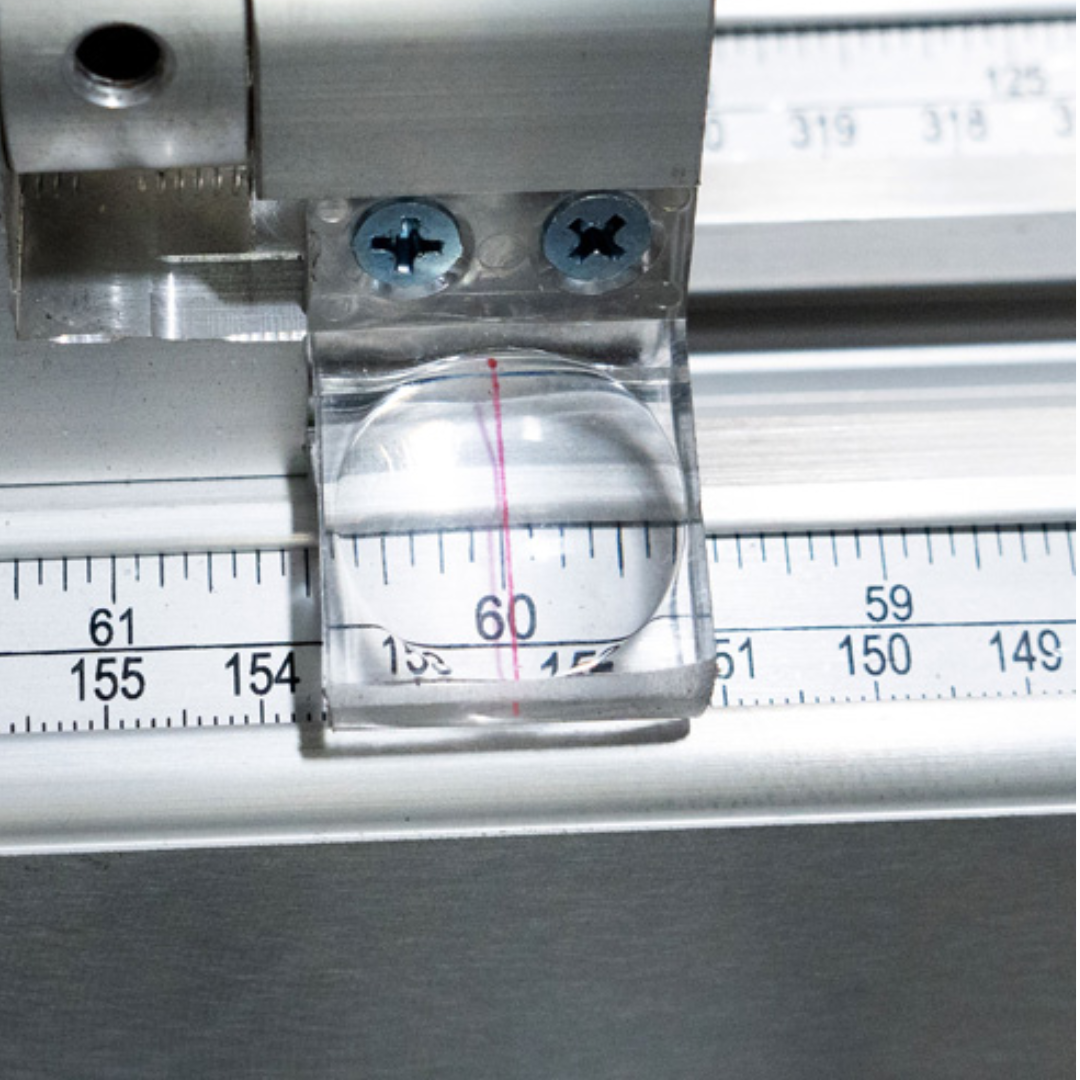 Measuring scale and sto system on Maksiwa BMS.1600.IR sliding table