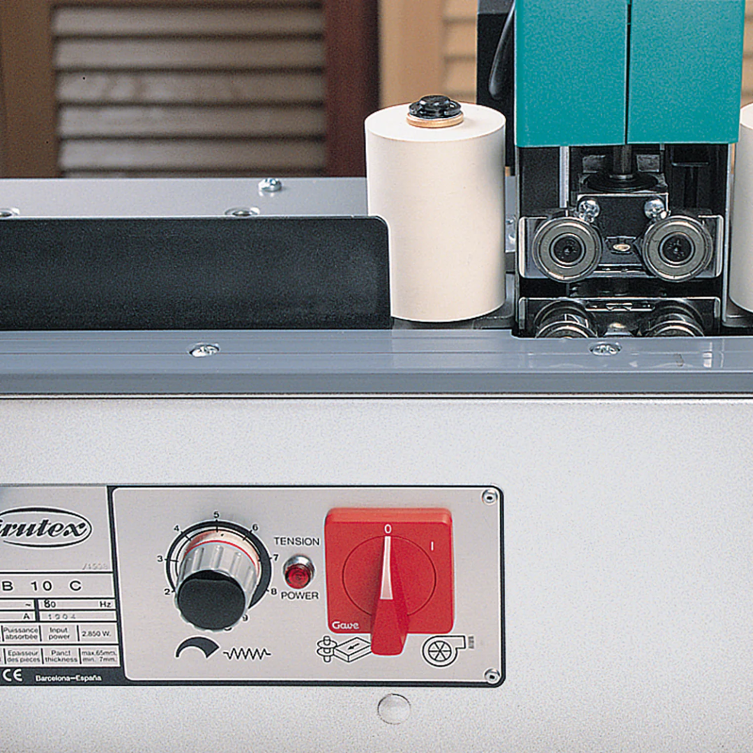 Virutex EB10C Compact Edgebander Machine 5100097 control panel with power switch and adjustment controls