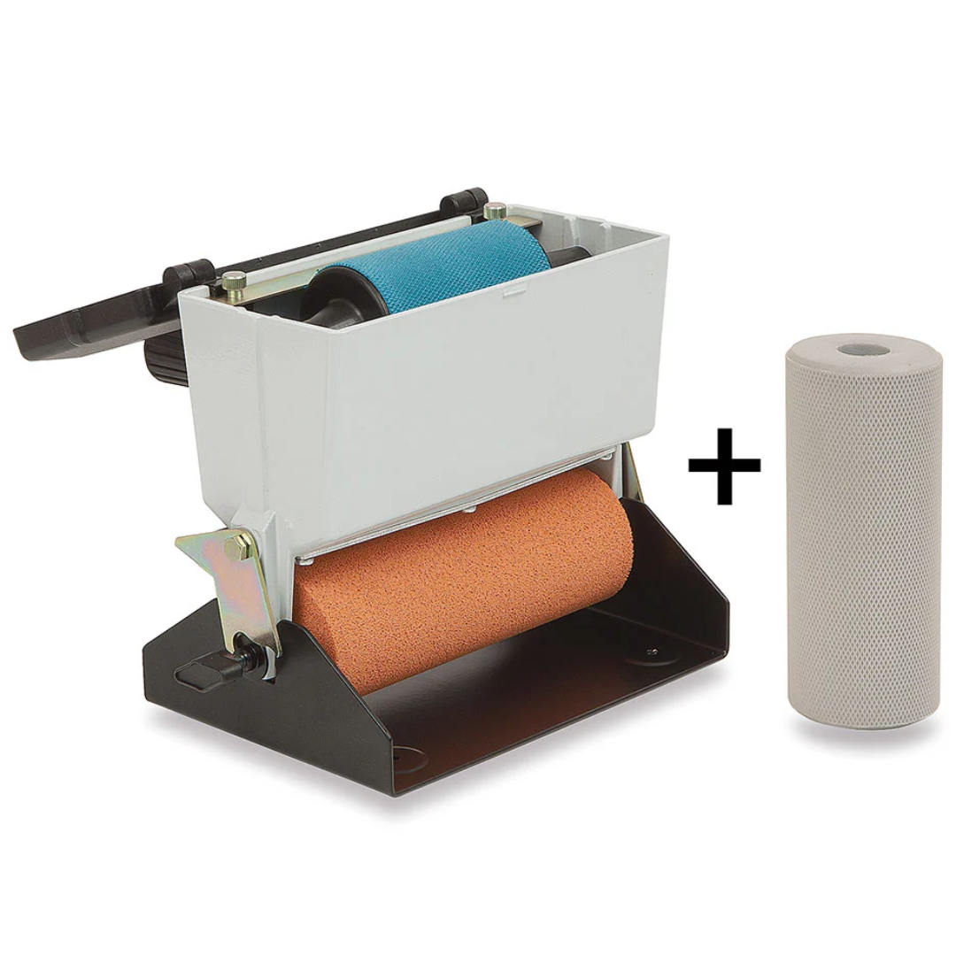 Virutex EM125T Handheld Gluer With Upper Roller 2500300 portable edge banding gluer with upper roller system and adhesive application unit shown in full view.