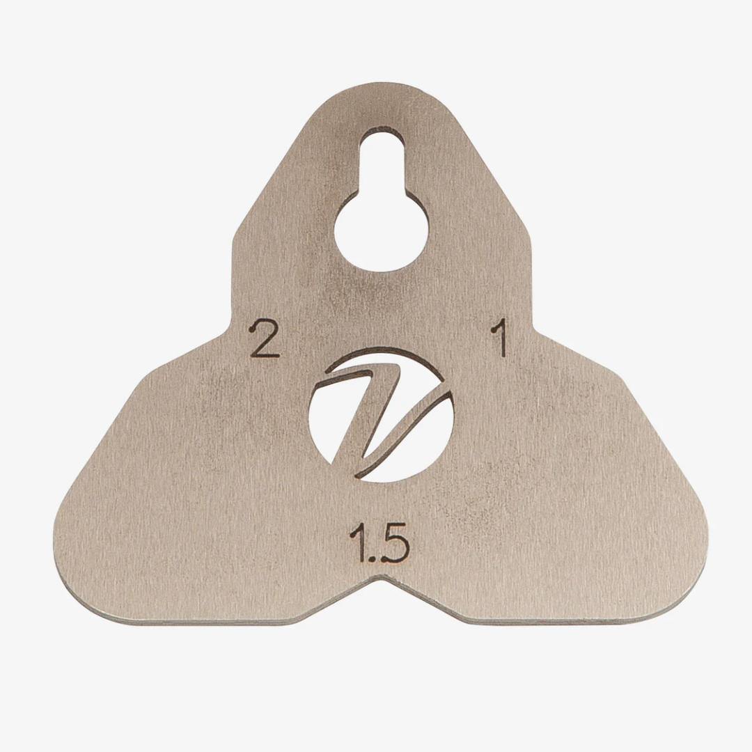Virutex High-Precision Edge Scraper Tool Clean And Smooth Edges 5031110 front view showing triangular scraper design with marked cutting positions