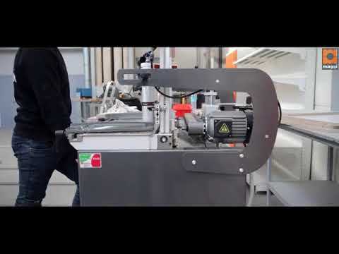 Maggi System 21 Prestige Construction/Line Borer MAG-SYSTEM-21P close-up of multi-spindle boring unit during active machining process