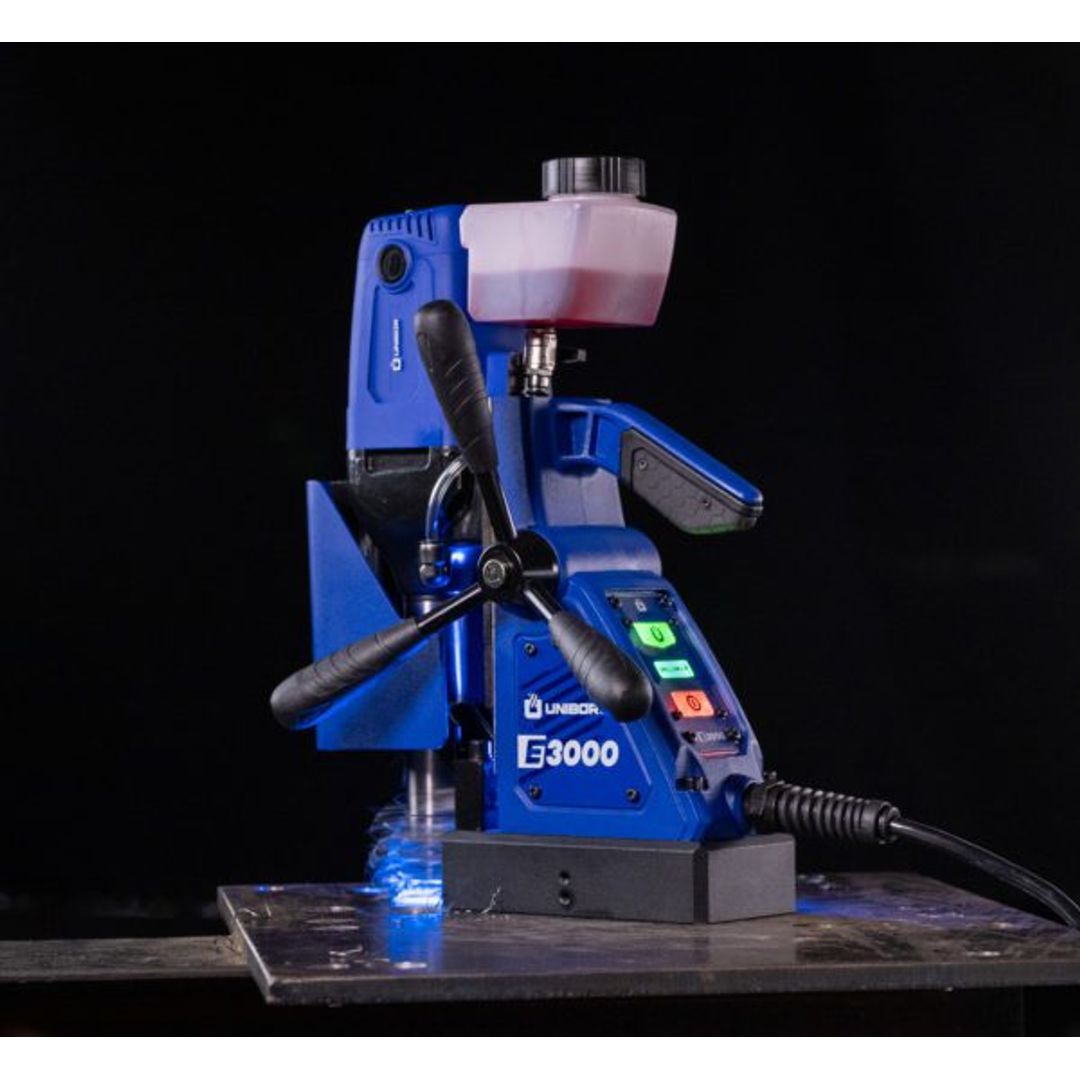 Unibor E3000 Mag Drill, E3000 in use
